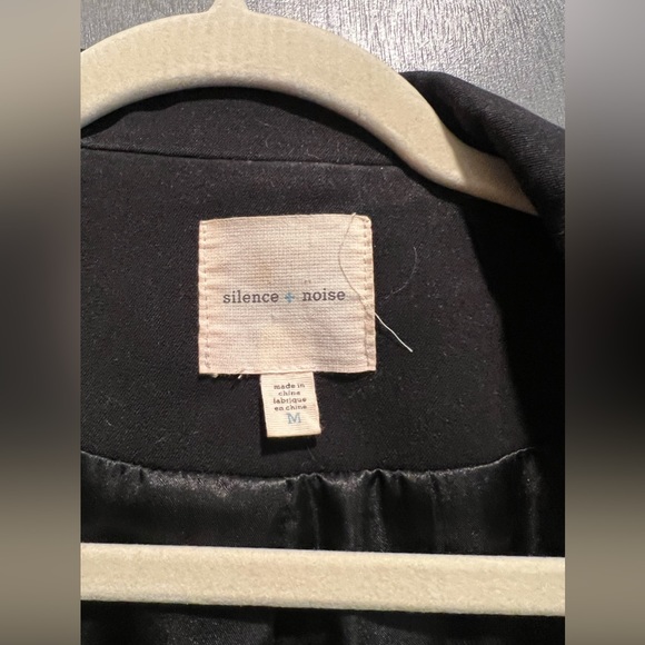 Silence and Noise Black Blazer. - Picture 5 of 6